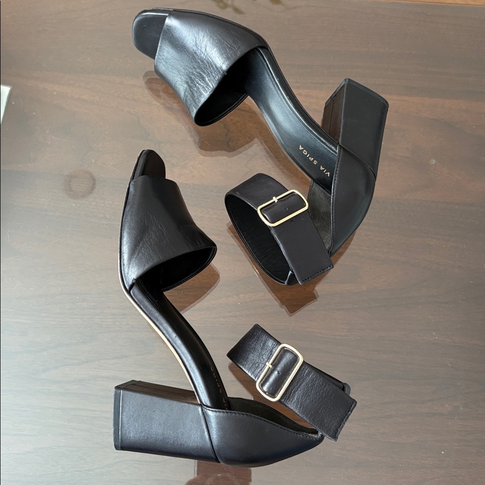 Via Spiga Black Leather Heel Sandals
